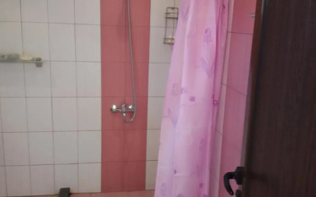 Kyshta za Gosti Tam Krai Rekata