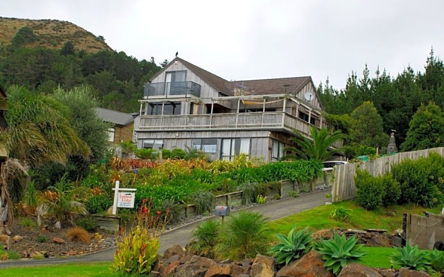 Leighton Lodge – Outside – Whitianga