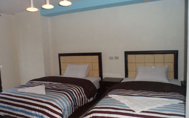 Mandarin Hotel