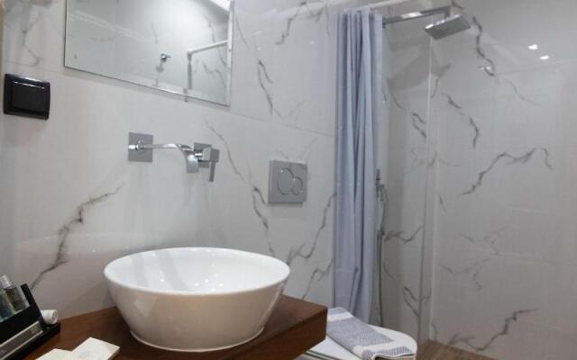 Aianteion Bay Luxury Hotel & Suites