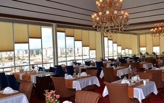 Enli̇va Hotel