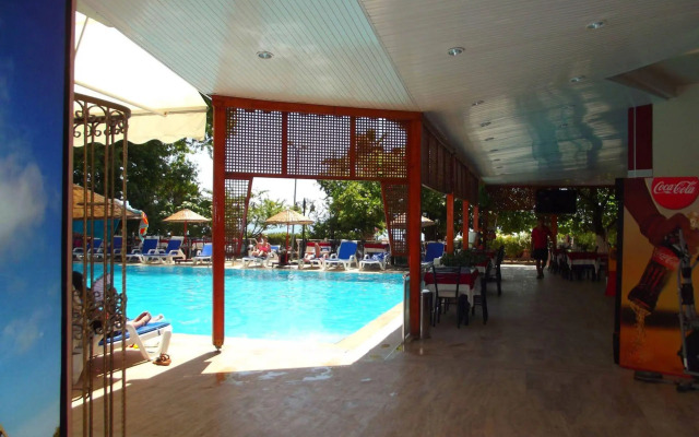 Aycan Otel