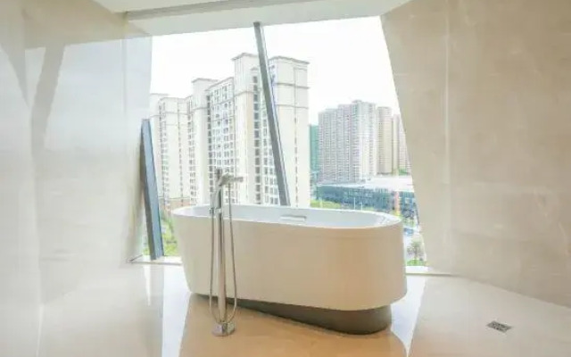 Yibang Peninsula Hotel