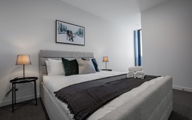 Simple And Cozy Apartment In Parkville