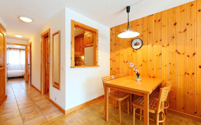 Azurite 12 Ollon in Ollon