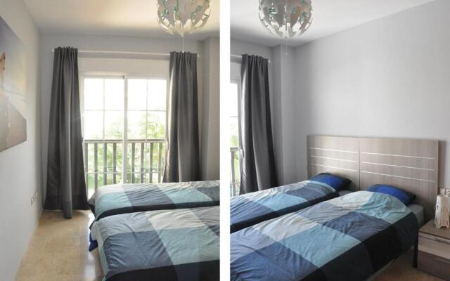2201-Lovely 2 bedrooms with terrace and pool
