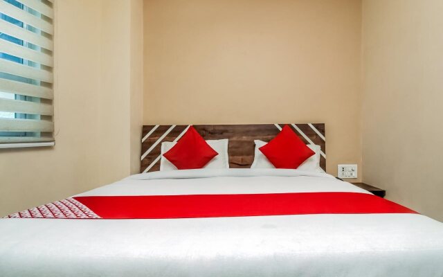 Hotel Heaven by OYO Rooms