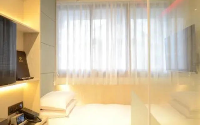 Royal Jade Boutique Hotel