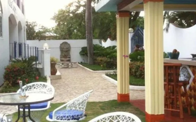 Hotel Villa Capri Salon & SPA