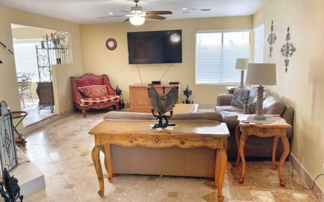 Ultimate Backyard-Pool/Spa. Slide. Lakeview. Ball