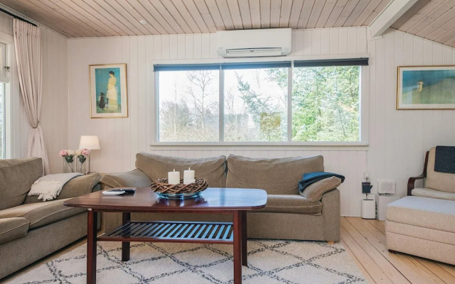 6 Person Holiday Home in Hemmet