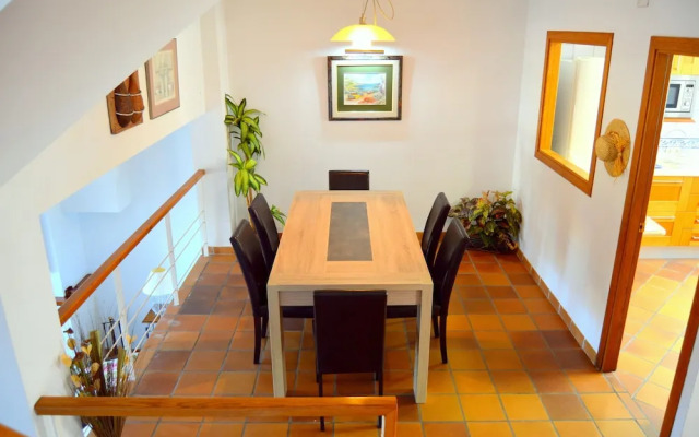 Blanca Paloma Holiday House