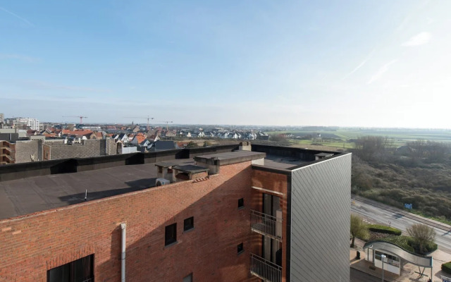 Apartment in Middelkerke With Sea View