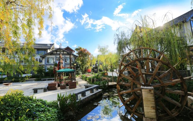 Lijiang Seven Island Resort