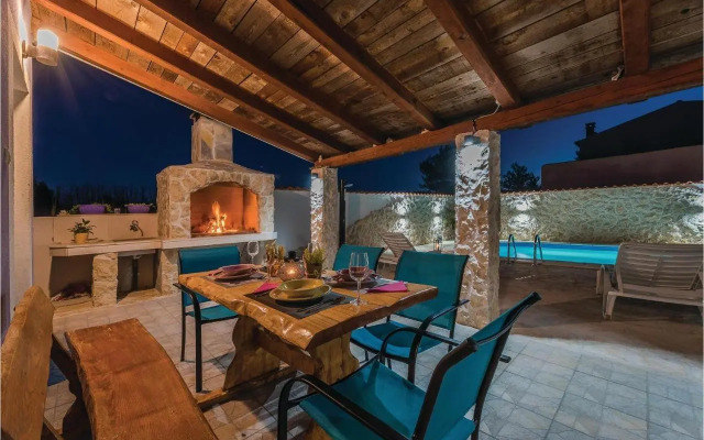 Two-Bedroom Holiday Home in Privlaka-Sabunike