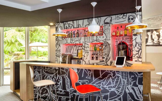 ibis Lannion Cote de Granit Rose