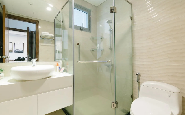 The March House No.1