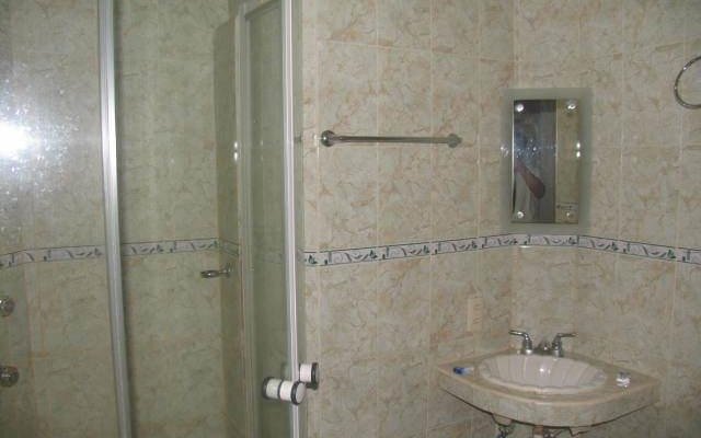 Hotel y Suites Bugambilias