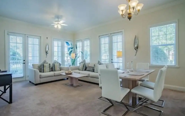 7521 MD - Reunion - Fantastic 3Bd Condo