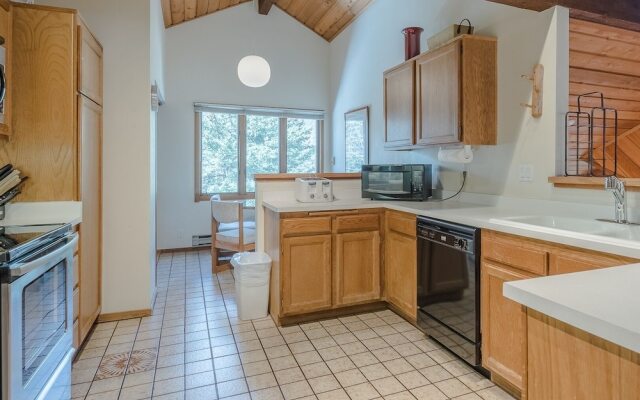 Sunburst Condominiums 2789 by RedAwning