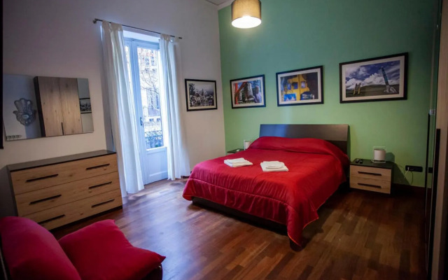 Travellers Photo Home