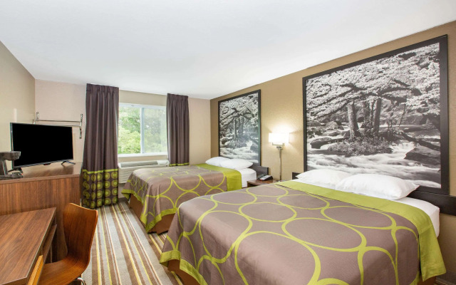 Super 8 by Wyndham Chattanooga Lookout Mountain TN