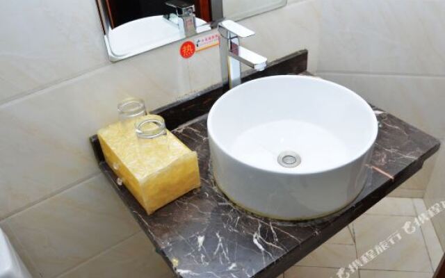 Chengdu Chunxi Business Hotel