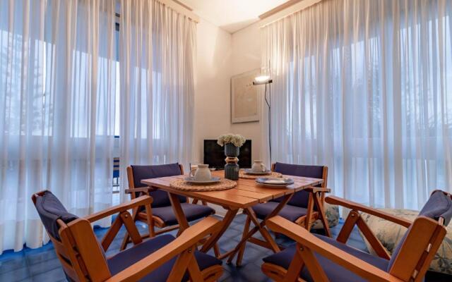 H11 [Sanremo Vista Mare] - Elegante