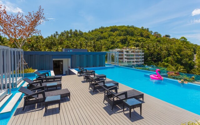 Aristo 2 Beach Front - by Holy Cow 319