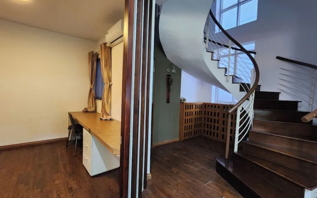 Central Garden Building - D1 Centre