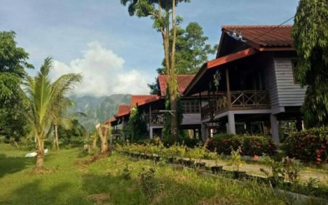 Riverside Garden Bungalows