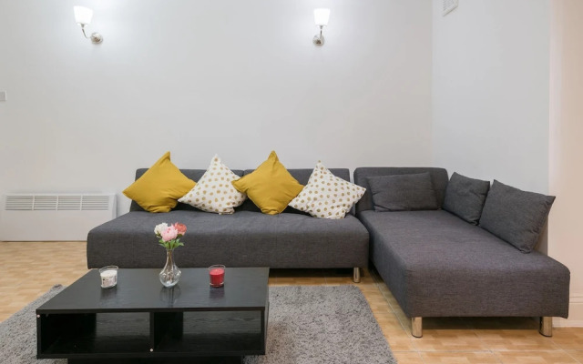 Elegant & Central 1BR near Little Venice