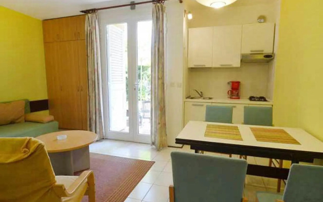 Vladimir - One Bedroom No.3