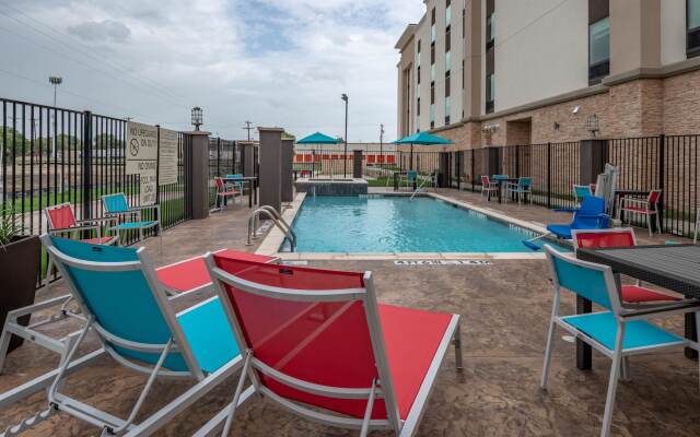 Hampton Inn & Suites Dallas/Plano Central