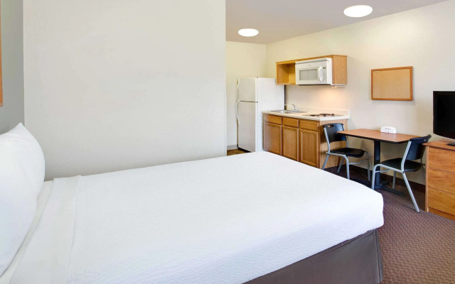 WoodSpring Suites Cincinnati Fairfield