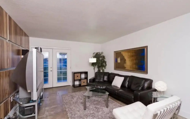 Old School By Signature Vacation Rentals