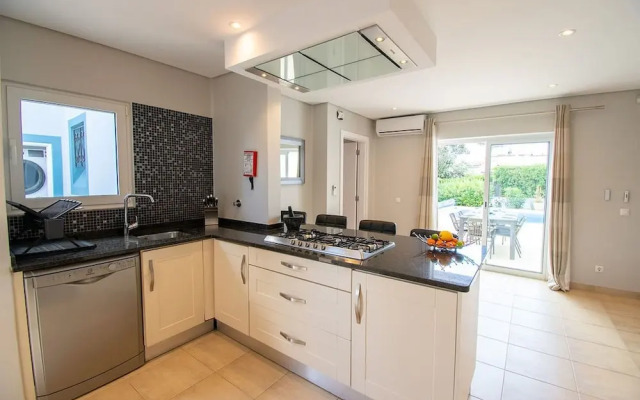 Casa Ana Superbly Renovated With Heated Private