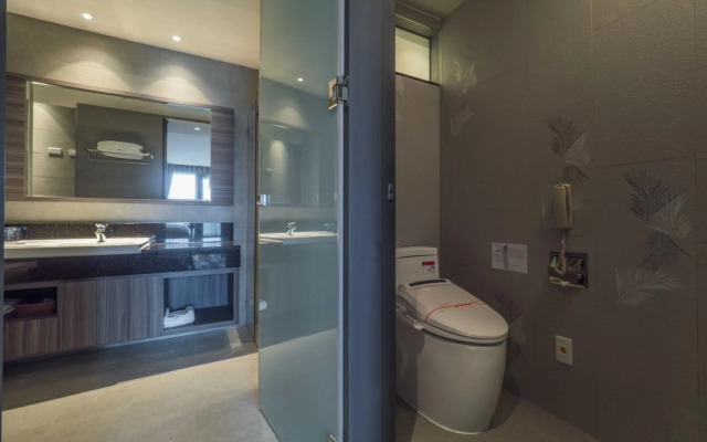 Watermark Hotel Kaohsiung Station