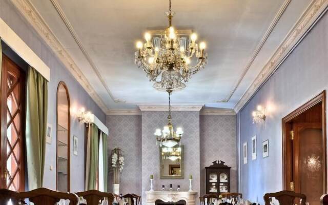 Hotel Casa Ceremines