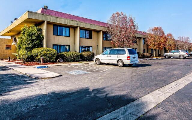 Econo Lodge