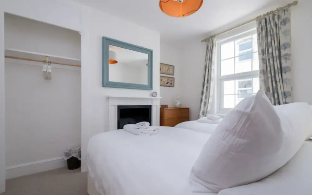 Host Stay Millfield House
