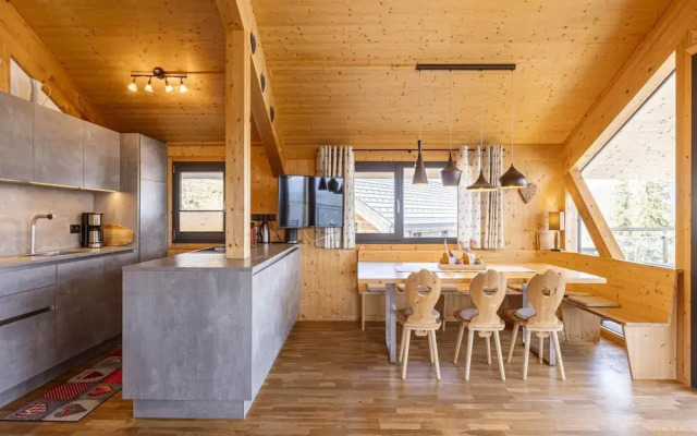 Chalet With Panoramic Sauna