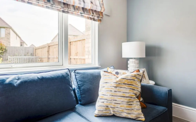 Stylish 4-br House - Free Parking Nice Garden