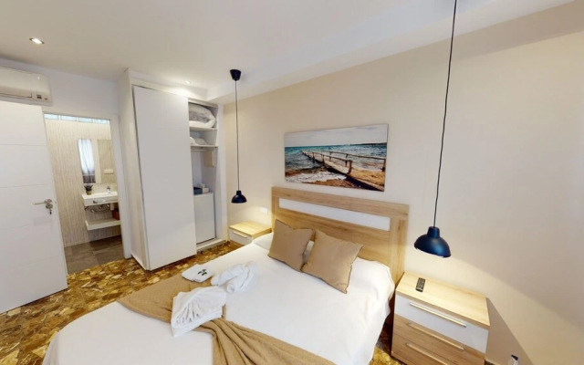 RoomBoutique32