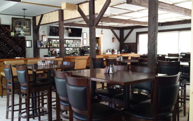 West Dover Inn
