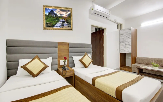 Hotel S B Inn