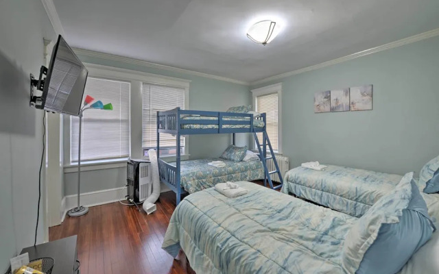 Beautifully Renovated Beach House w/ Fenced Patio!