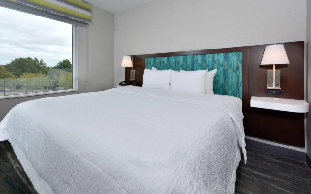 Hampton Inn & Suites by HIlton Charlotte North I 485