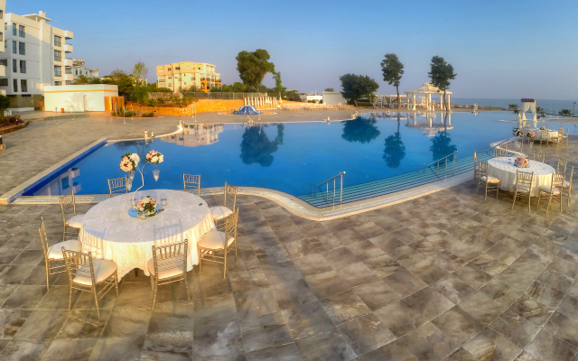 Jasmine Court Hotel