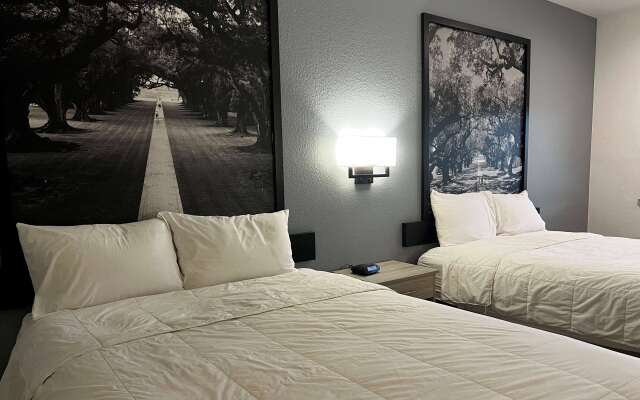 Super 8 by Wyndham Rosenberg TX